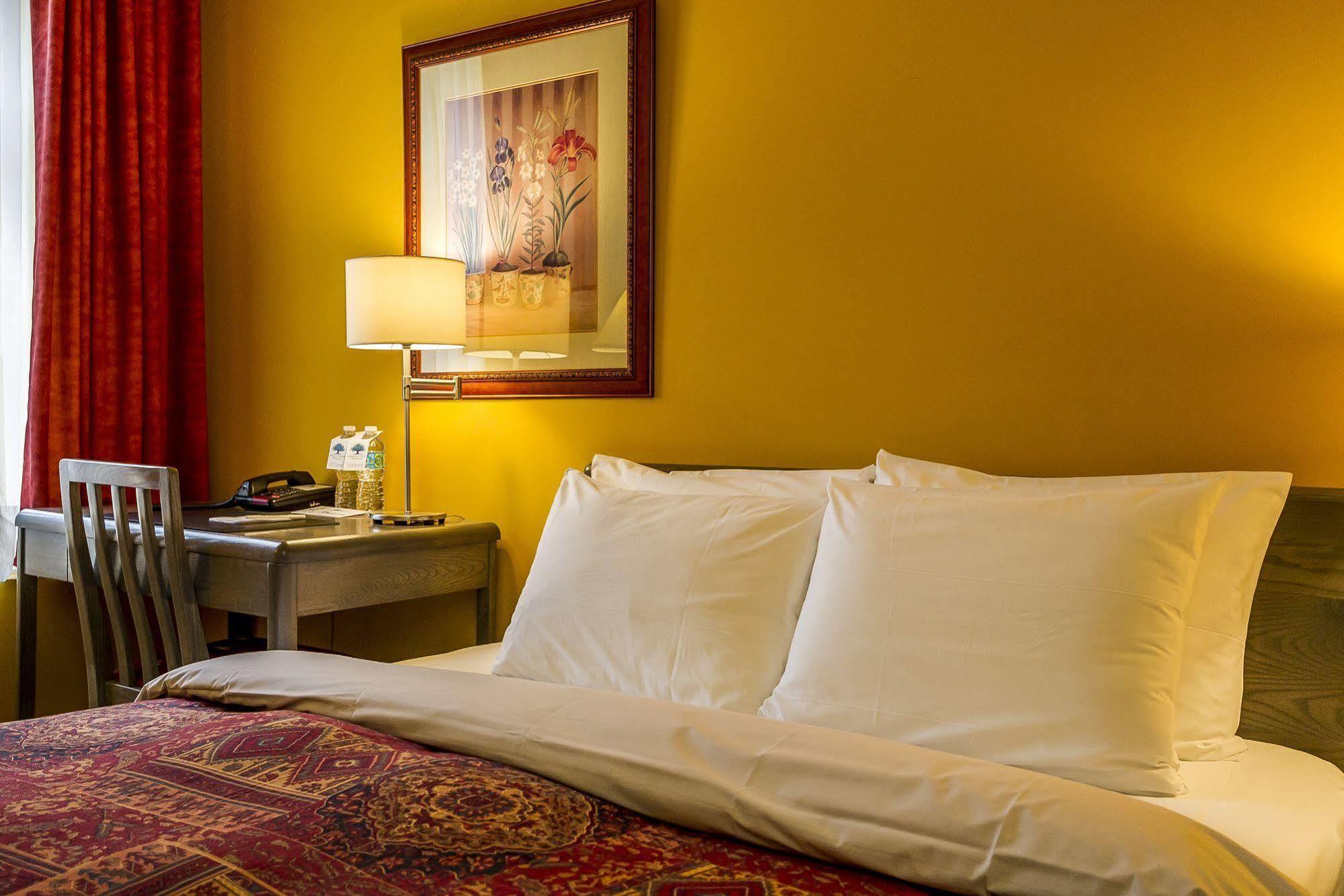 Auberge De La Fontaine Montréal Kültér fotó